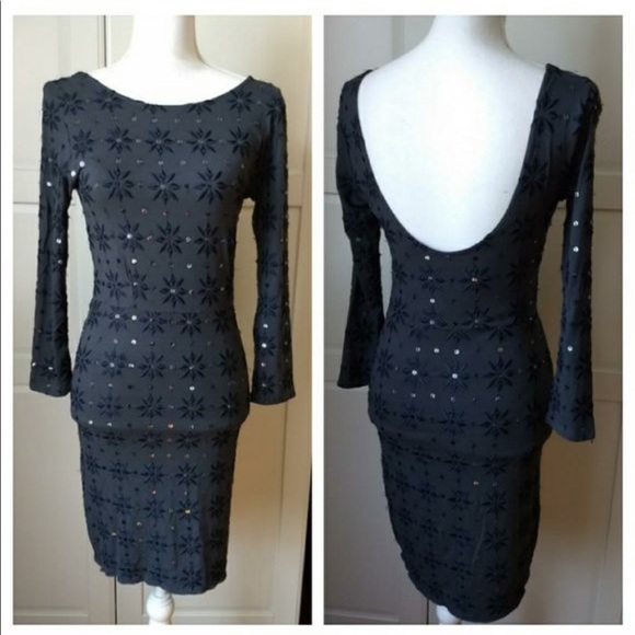 Free People Dresses & Skirts - Free People Long Sleeve Body Con Embroidered Mini Dress XS